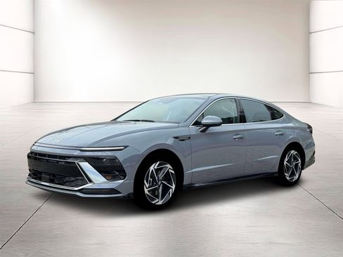 New 2026 Hyundai Sonata SEL image 2