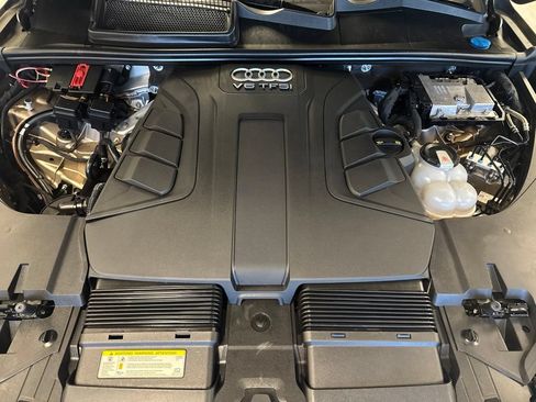 Used 2019 Audi Q7 3.0T Prestige w/ Prestige Package AWD/4WD image 9