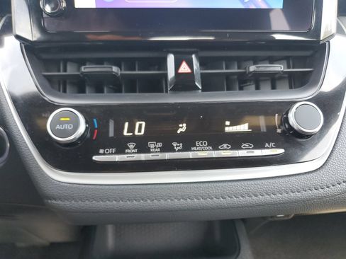 Used 2024 Toyota Corolla SE FWD image 23