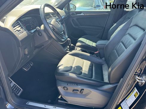 Used 2018 Volkswagen Tiguan SEL Premium AWD/4WD image 10