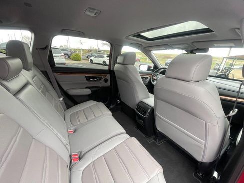 Used 2022 Honda CR-V Touring image 14