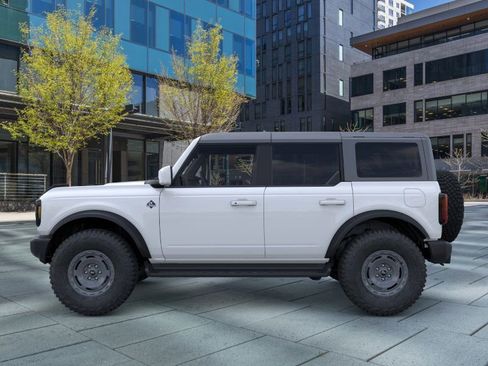 New 2025 Ford Bronco Outer Banks w/ Sasquatch Package image 3