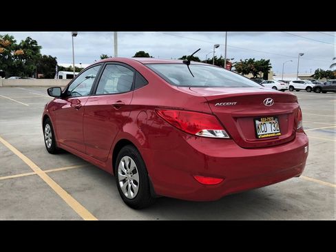 Used 2015 Hyundai Accent GLS FWD image 6