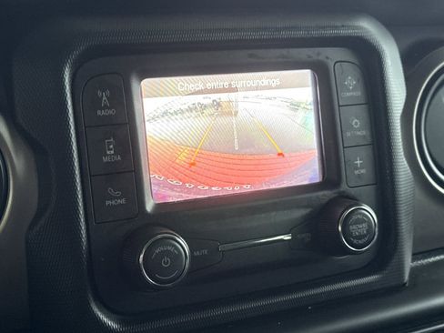 Used 2021 Jeep Wrangler Unlimited Sport image 20