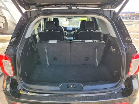 Used 2021 Ford Explorer XLT w/ Equipment Group 202A image 54