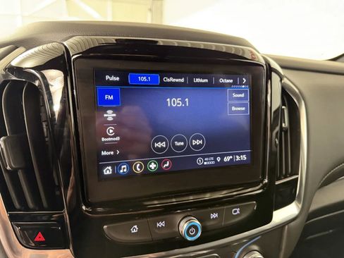 Used 2023 Chevrolet Traverse LT w/ LPO, Floor Liner Package AWD/4WD image 21