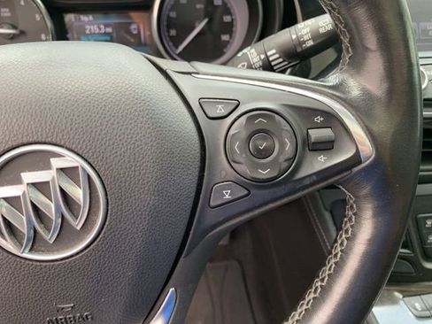 Used 2019 Buick Envision Essence image 29