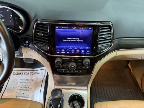 Used 2019 Jeep Grand Cherokee Limited image 26