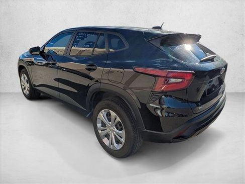 Used 2024 Chevrolet Trax LS w/ Driver Confidence Package image 7