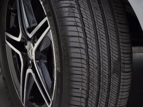 Certified 2026 Mercedes-Benz GLE 350 4MATIC image 32