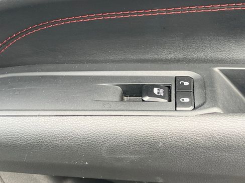 Used 2024 Jeep Compass Trailhawk image 22