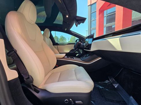 Used 2022 Tesla Model S AWD/4WD image 25