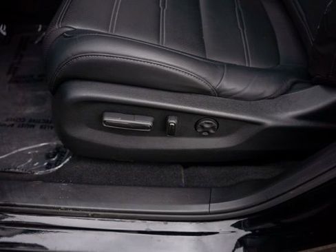Used 2019 Honda CR-V Touring image 18