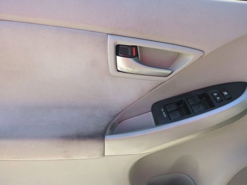 Used 2015 Toyota Prius Two FWD image 11