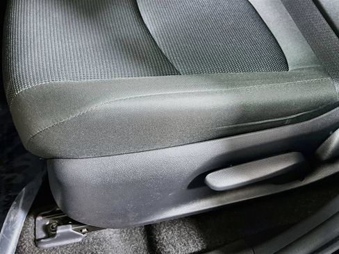 Certified 2025 Toyota RAV4 LE AWD/4WD image 17