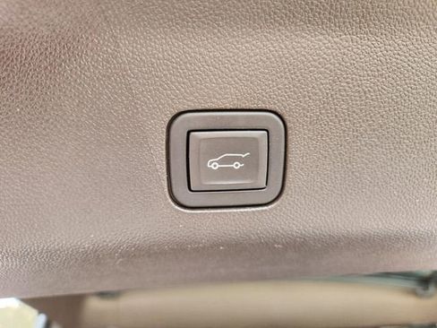 Used 2024 Chevrolet Tahoe LT image 19