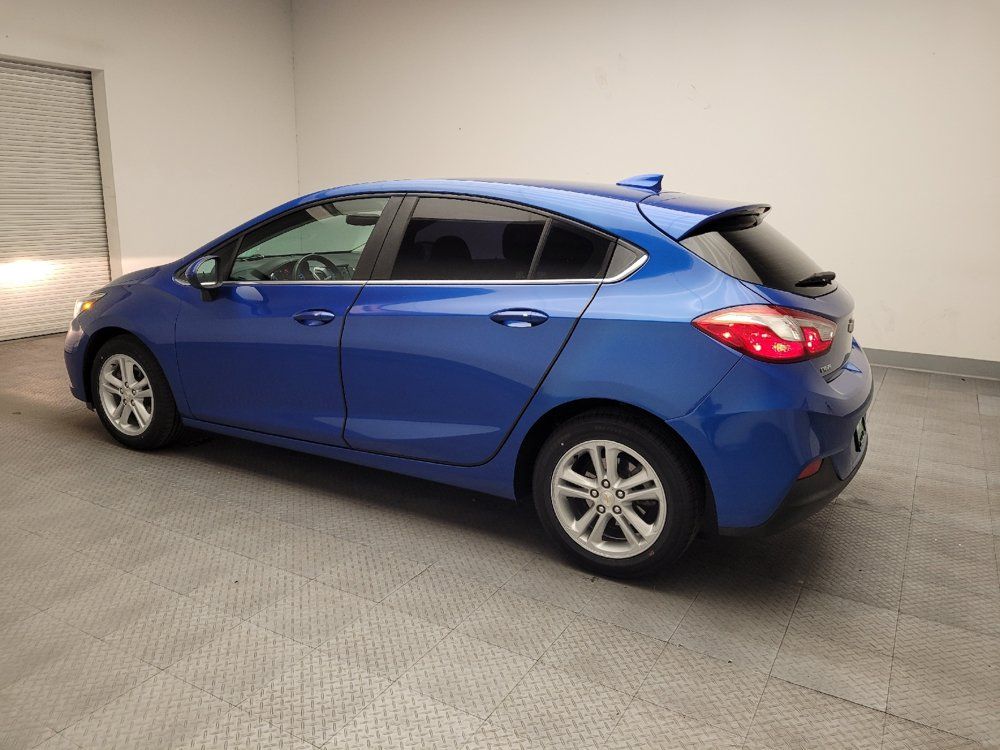 Used 2017 Chevrolet Cruze LT w/ Convenience Package FWD image 3