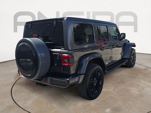 Used 2021 Jeep Wrangler Unlimited Sahara AWD/4WD image 10