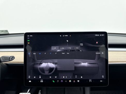 Used 2022 Tesla Model Y Performance AWD/4WD image 27