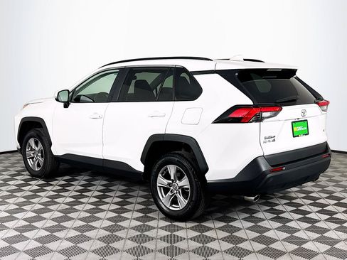 Used 2025 Toyota RAV4 XLE FWD image 6