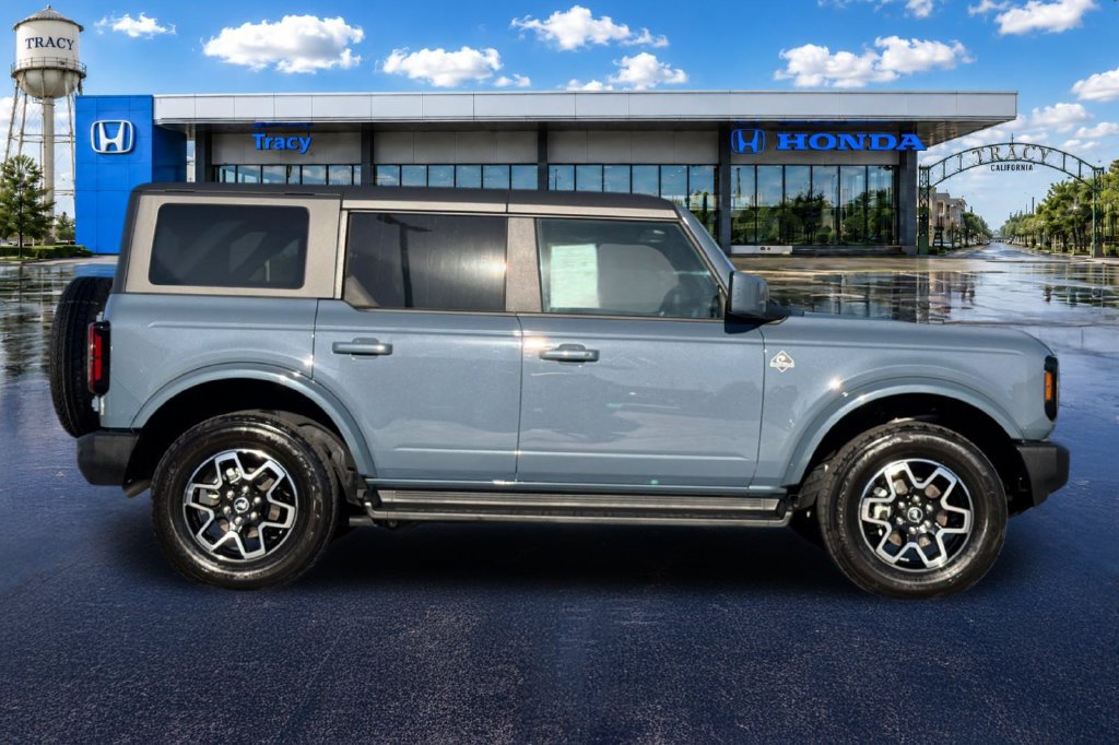 Used 2025 Ford Bronco Outer Banks AWD/4WD image 4