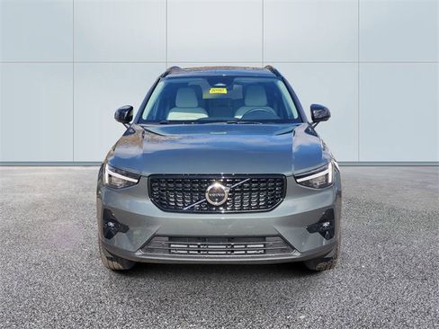 New 2026 Volvo XC40 B5 Ultra w/ Protection Package Premier image 2