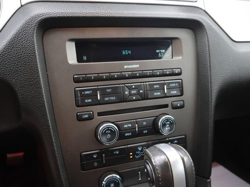 Used 2013 Ford Mustang GT Premium RWD image 11