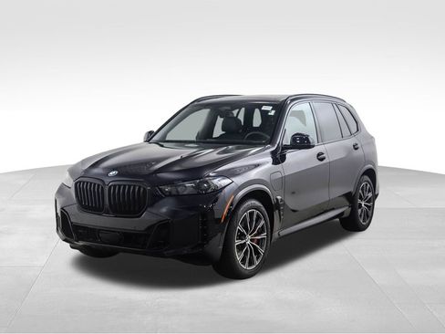 Used 2026 BMW X5 xDrive50e w/ M Sport Package image 1
