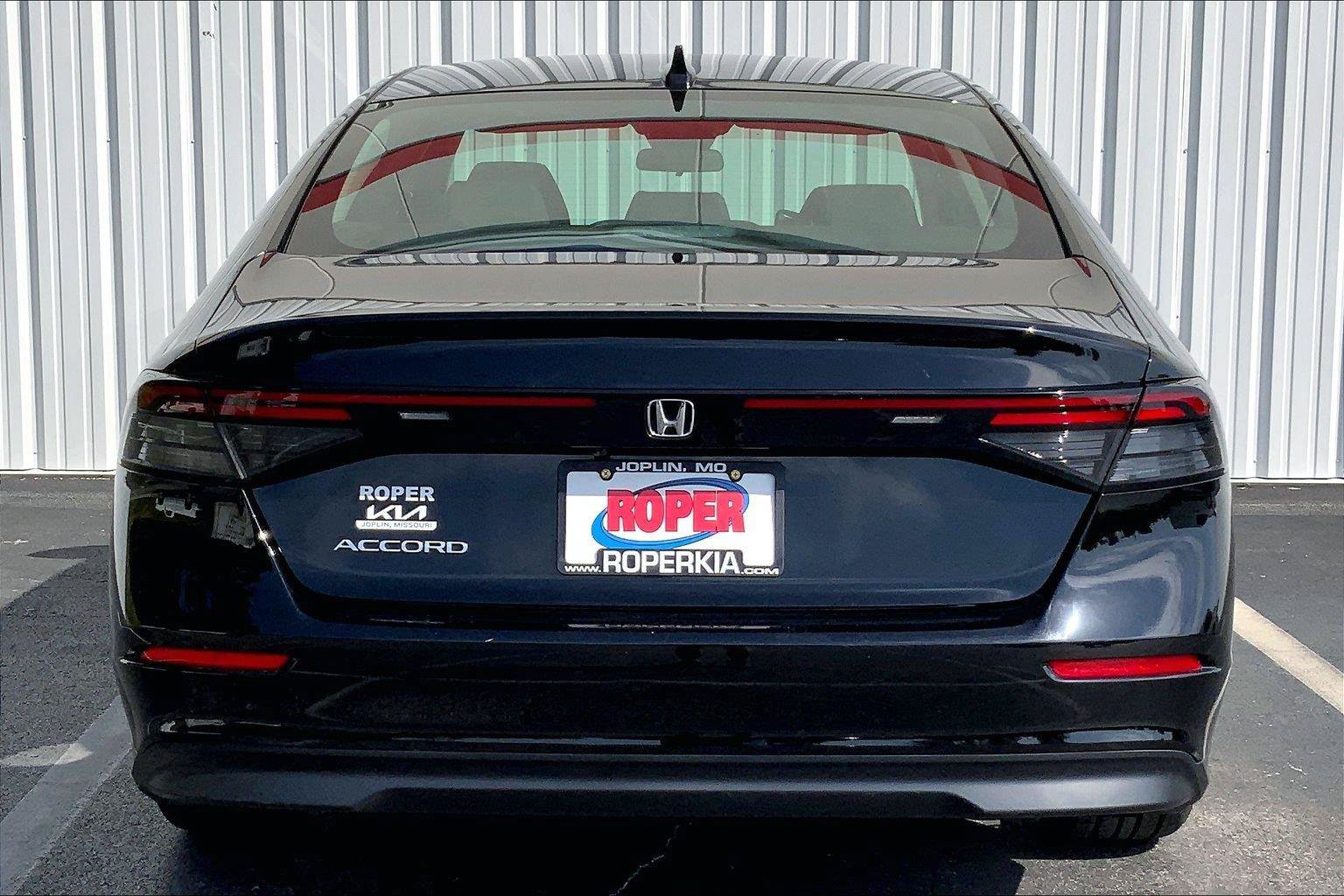 Used 2024 Honda Accord EX image 4