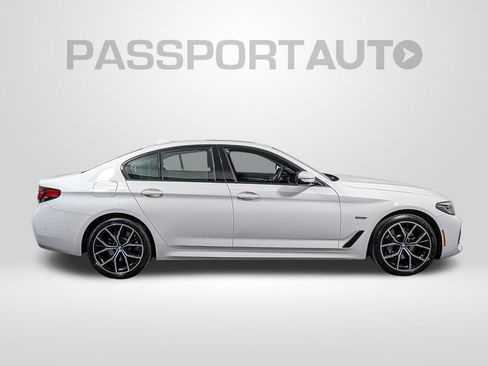 Certified 2023 BMW 530e xDrive w/ Premium Package image 7