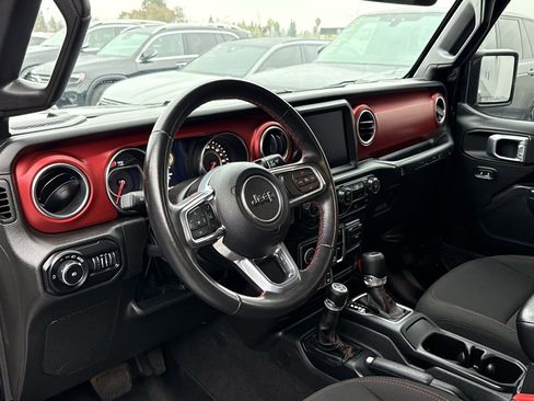 Used 2022 Jeep Wrangler Unlimited Rubicon image 20