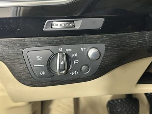 Used 2019 Audi Q7 3.0T Prestige w/ Prestige Package AWD/4WD image 19