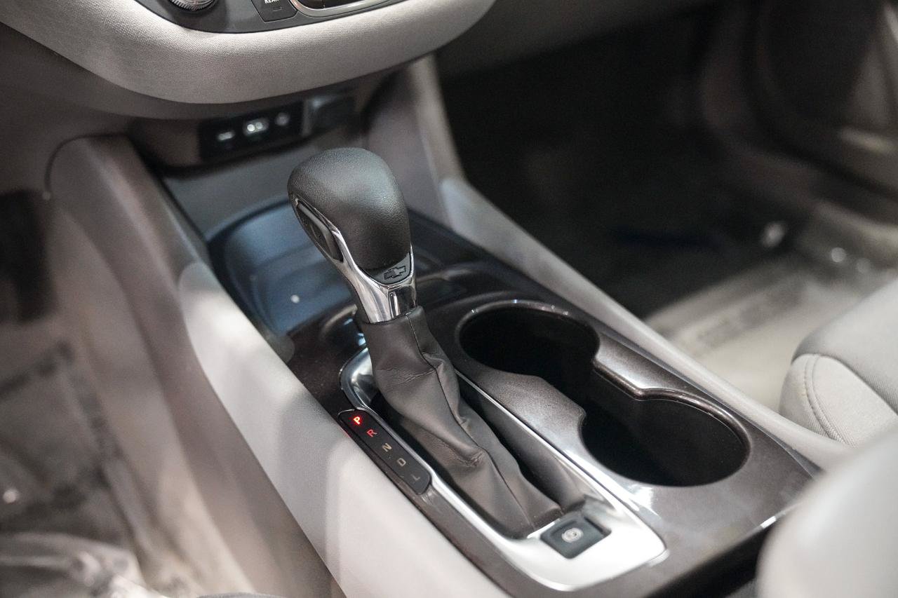 Used 2024 Chevrolet Malibu LS FWD image 32