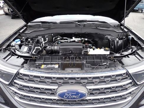 Certified 2023 Ford Explorer XLT w/ Equipment Group 202A image 14