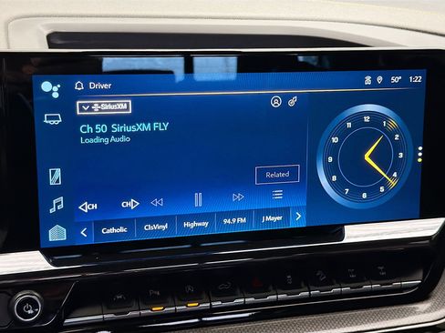 Used 2024 Chevrolet Silverado 1500 ZR2 w/ Technology Package image 9