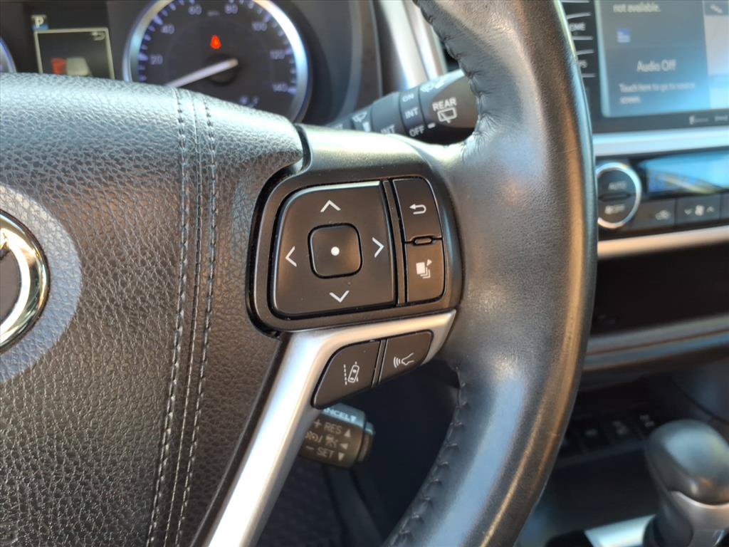 Used 2019 Toyota Highlander Limited AWD/4WD image 32