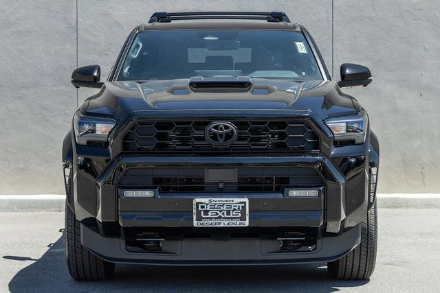 Used 2025 Toyota 4Runner TRD Sport Premium AWD/4WD image 2