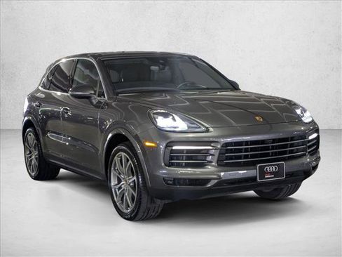 Used 2019 Porsche Cayenne image 3