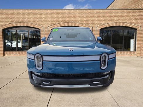 Used 2023 Rivian R1T Adventure image 9