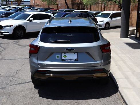 Used 2025 Chevrolet Trax ACTIV w/ Sunroof Package FWD image 10