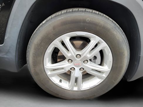 Certified 2022 GMC Terrain SLE w/ Driver Convenience Package image 26