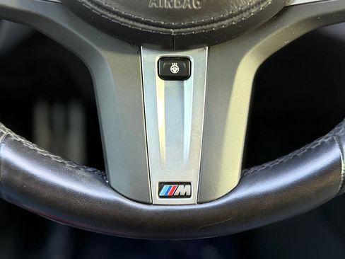 Used 2023 BMW M550i xDrive w/ Executive Package AWD/4WD image 17