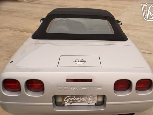 Used 1996 Chevrolet Corvette image 17
