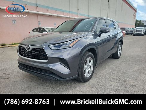 Used 2023 Toyota Highlander L image 1