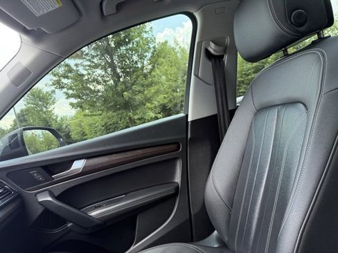 Used 2022 Audi Q5 2.0T Premium Plus w/ Premium Plus Package image 13