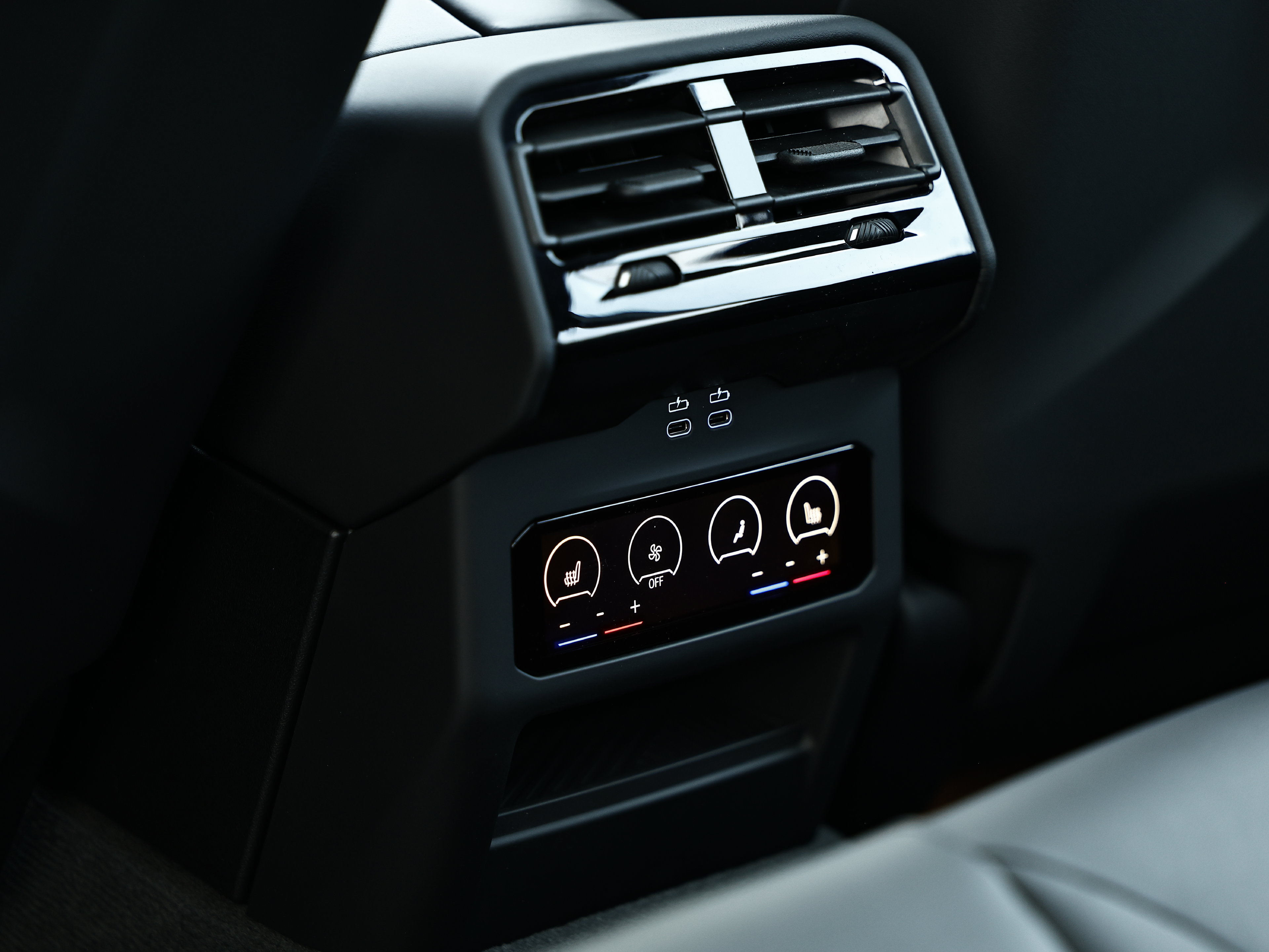 New 2027 BMW M5 w/ Executive Package AWD/4WD image 33