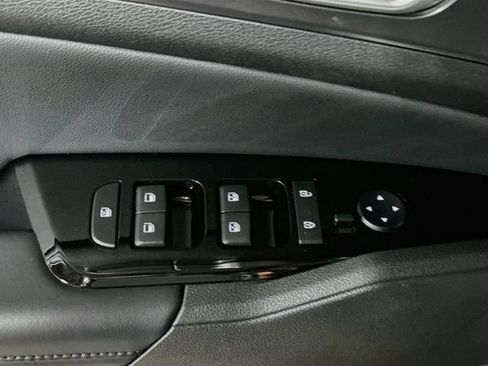 Used 2023 Kia Sportage EX AWD/4WD image 18