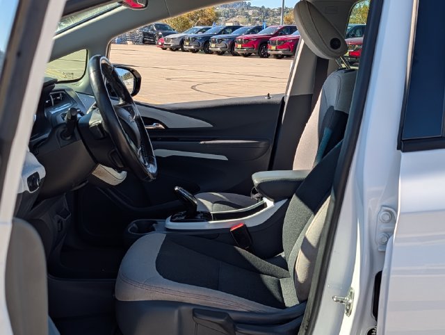 Used 2021 Chevrolet Bolt LT FWD image 11