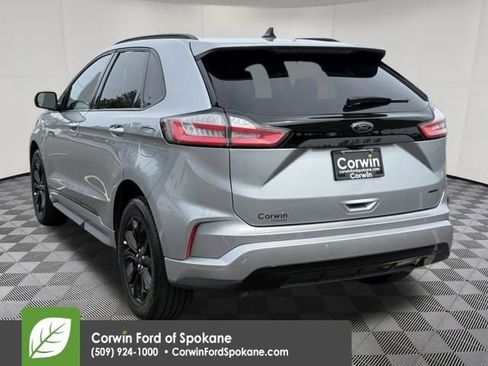 Used 2024 Ford Edge SE w/ Black Appearance Package AWD/4WD image 17