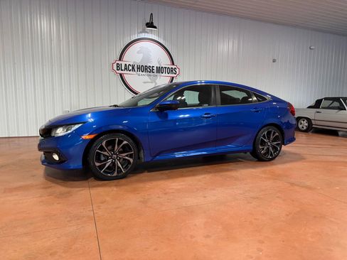 Used 2019 Honda Civic Sport image 3